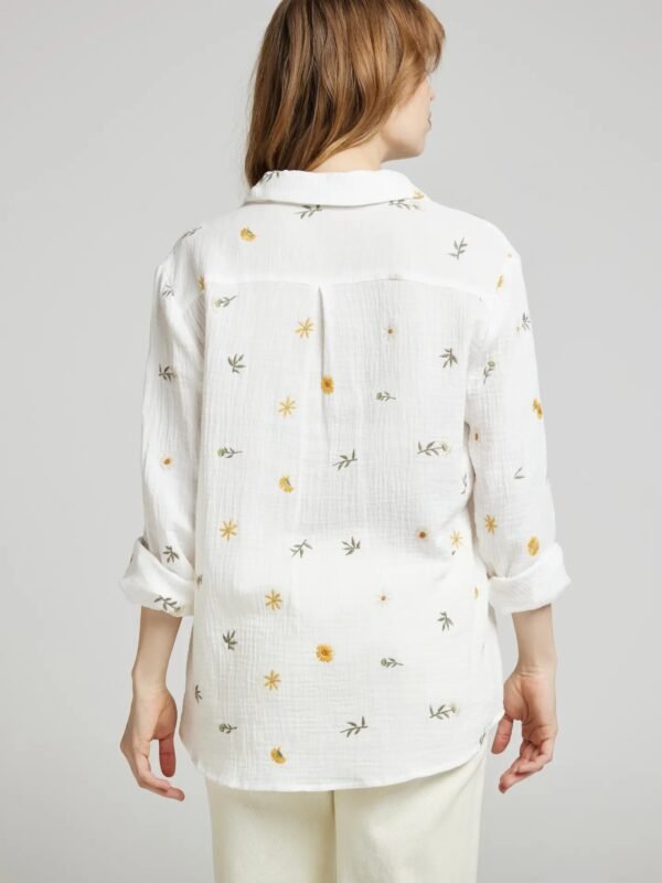 Blusa de gasa con algodón bordada blanca