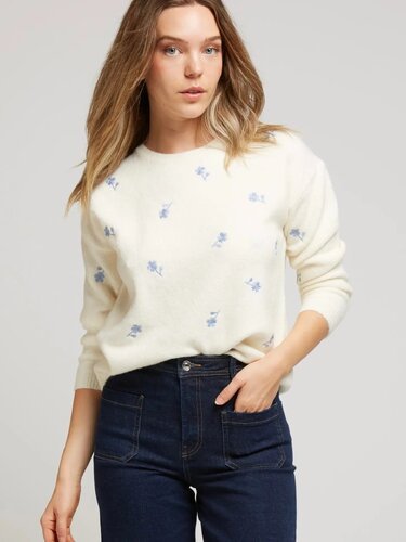 Jersey bordado con flores crema