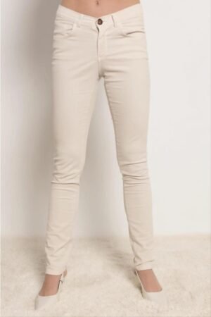 Pantalón slim de pana beige