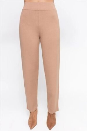 Pantalón recto de punto cintura elástica camello