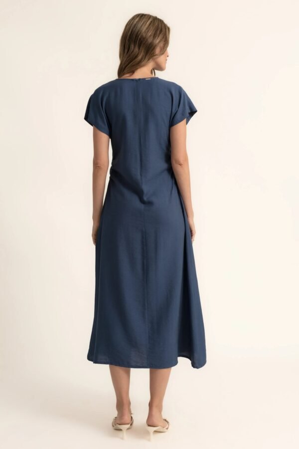 Vestido evasé fruncido en la cintura azul índigo
