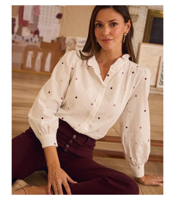Blusa bordada corazones blanco