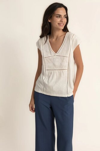 Camiseta flamé bordados blanca