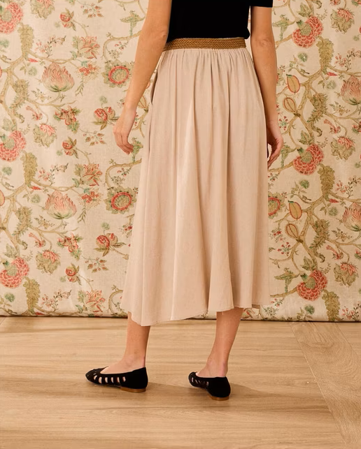 Falda midi de lino con cinturón trenzado