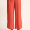 pantalon recto fluido coral Pantalón recto fluido con cordón coral