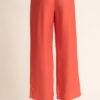 pantalon recto fluido coral espalda Pantalón recto fluido con cordón coral