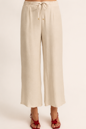 Pantalón recto fluido con cordón beige